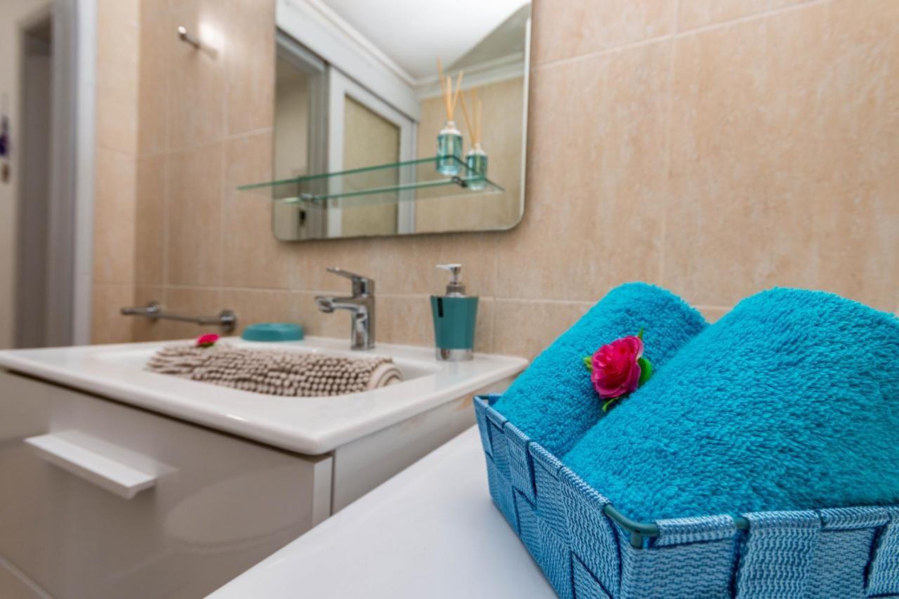 Serenity Yumbo - Europa Appartment 2Min Yumbo - 5Min From Beach - Wifi Free - Air Conditioner - Private Services - Free Welcome Book - Cohote Conserjeria Gran Canaria Playa del Ingles  Exterior foto